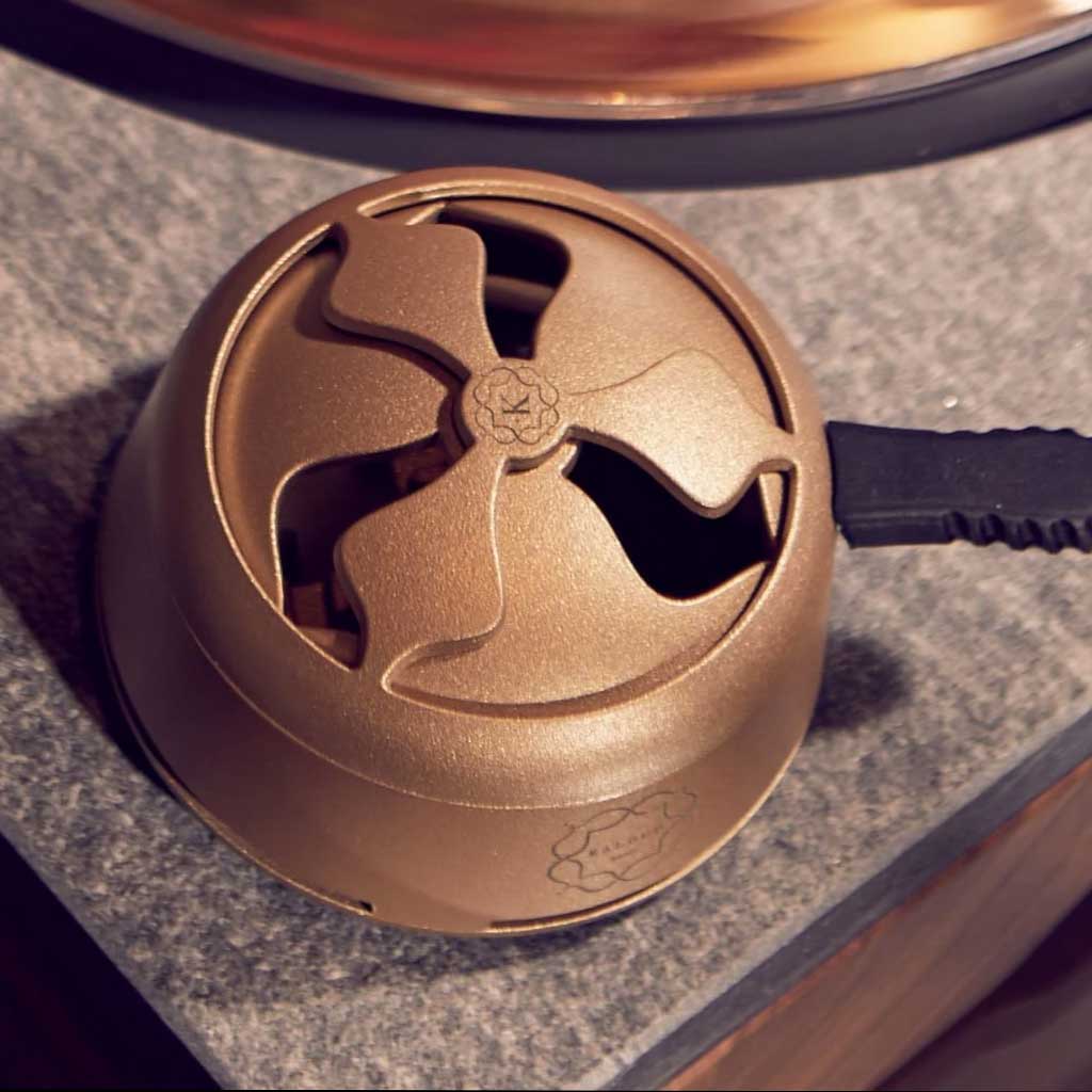 Gold Kaloud Lotus (Auris)